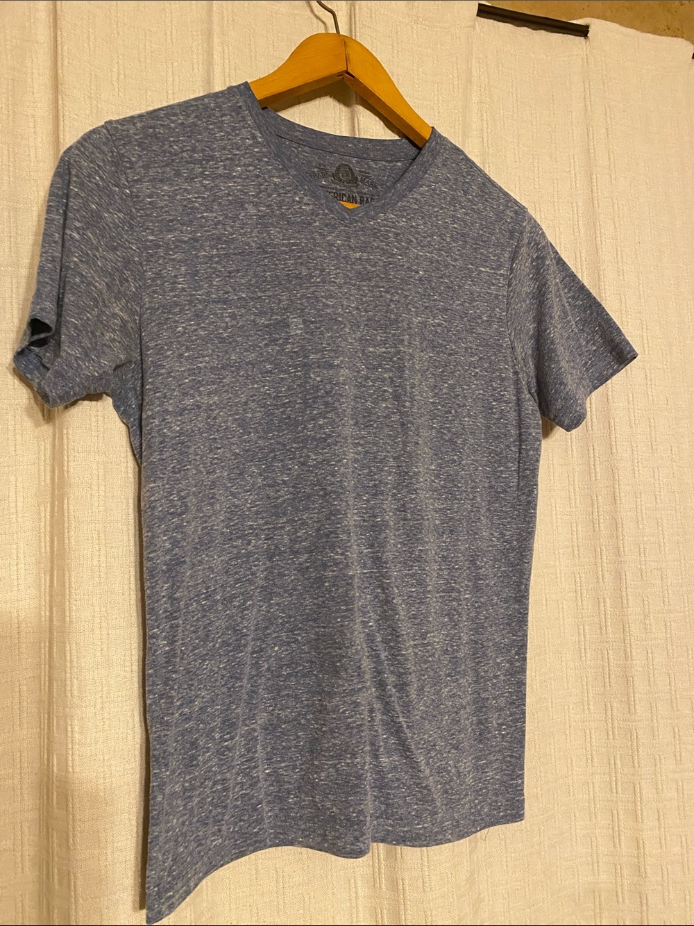 American Rag Men’s Blue Heather V-Neck Tee Size Small